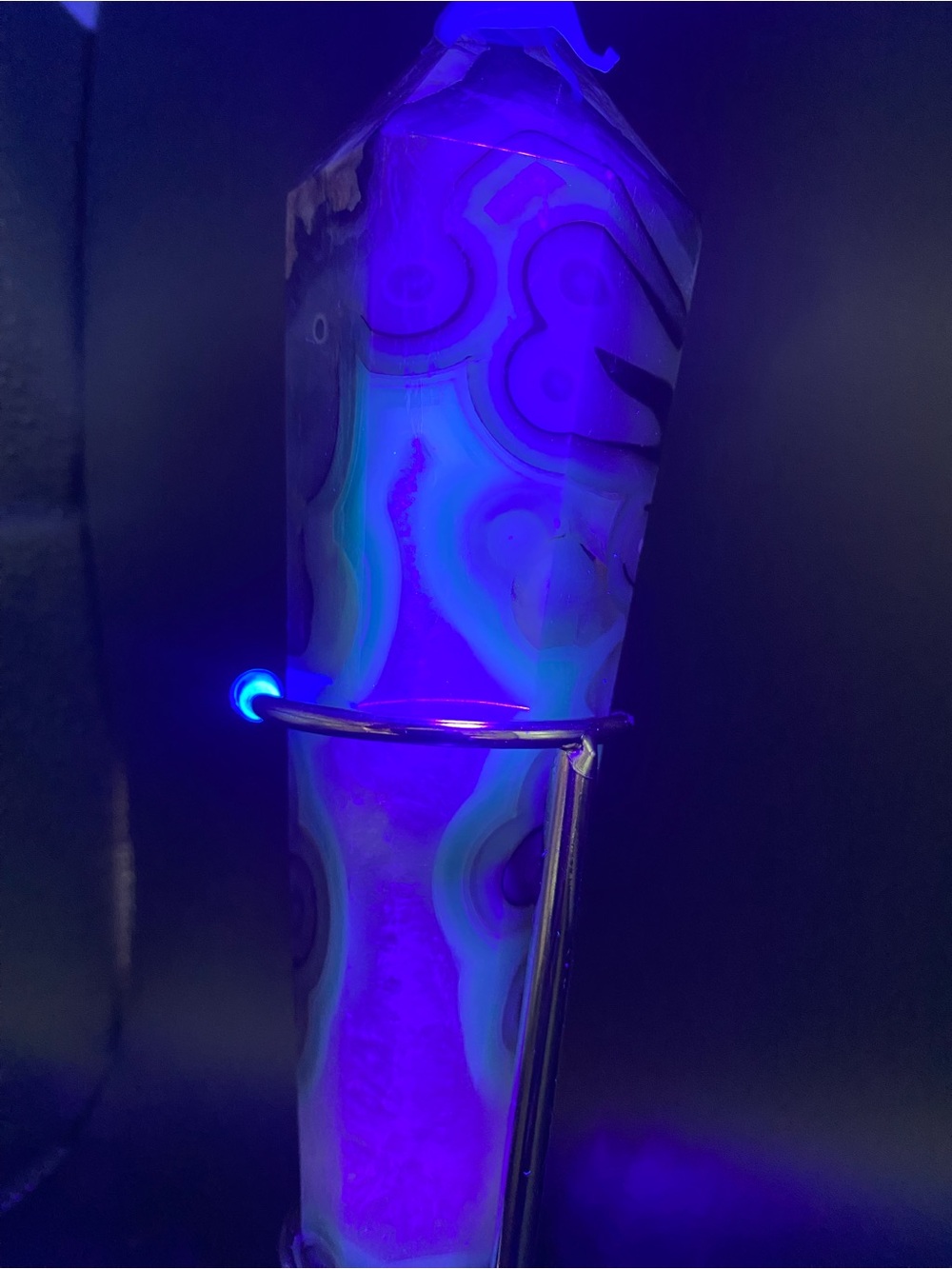 🌋✨ Volcano Agate Wand – UV Reactive with Open Druzy ✨🌋 - Picture 6 of 14